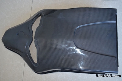 碳纤维汽车零部件 高端定制的轻量化解决方案